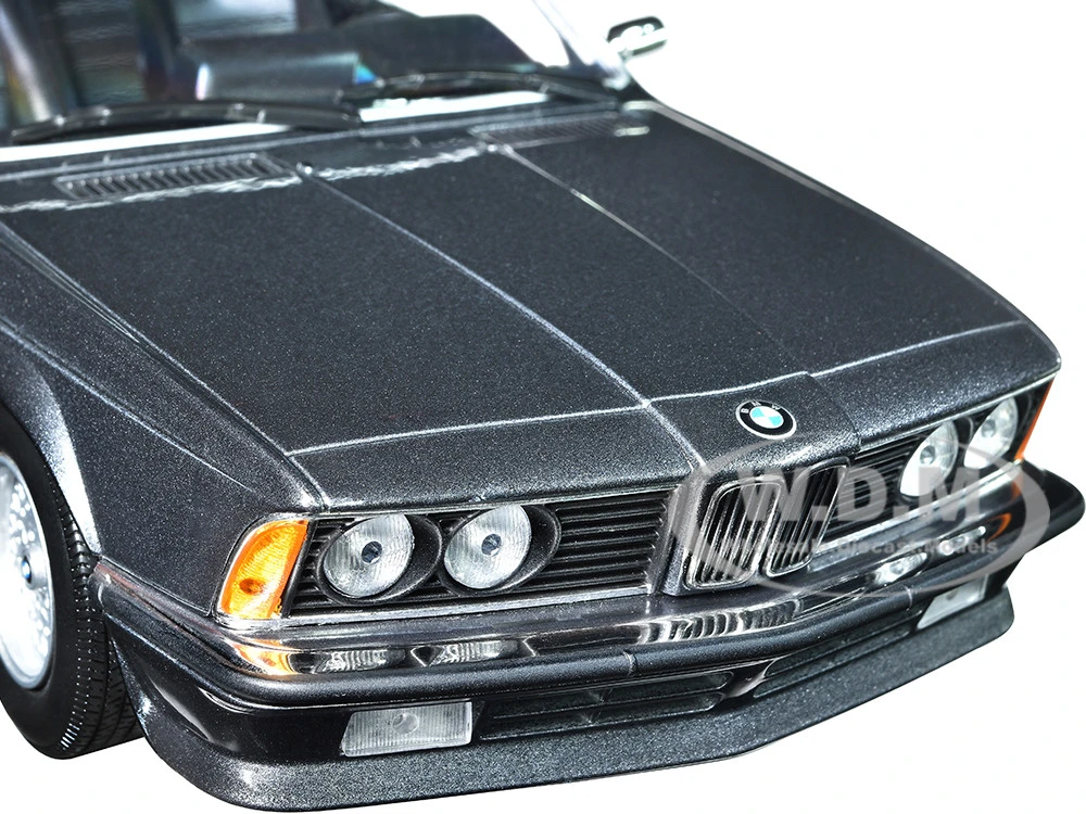1982 BMW 635 CSi Gray Metallic 1/18 Diecast Model Car By Minichamps 5 1982 BMW 635 CSi Gray Metallic 1/18 Diecast Model Car By Minichamps - Image 5