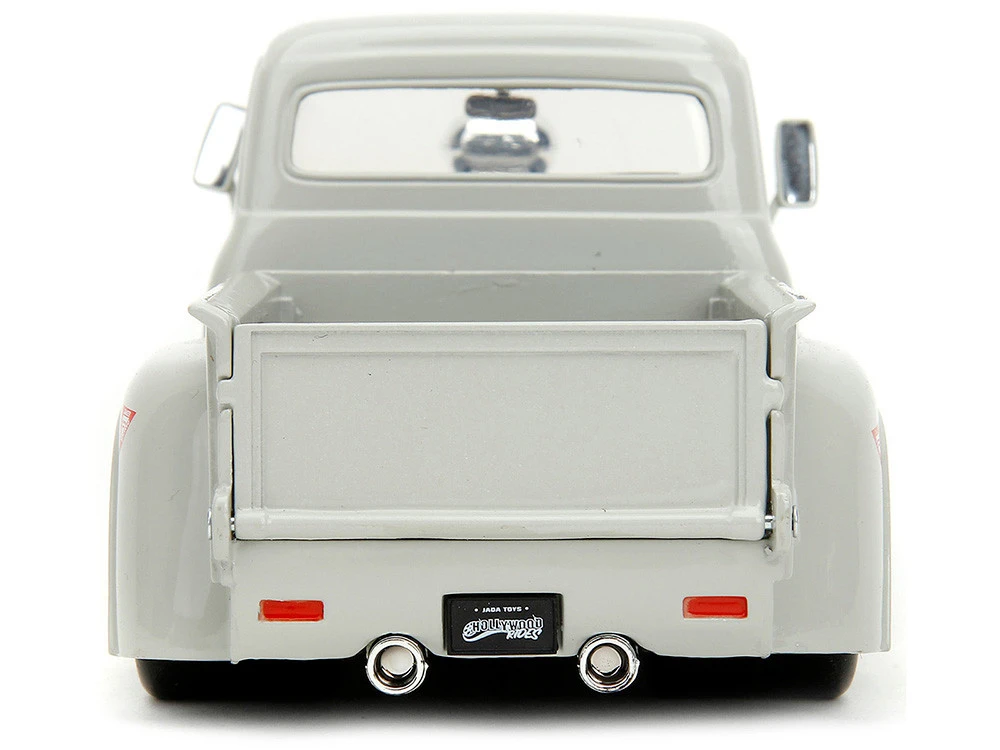 1956 Ford F-100 Pickup Truck Tan And Gray Metallic And Guile Diecast Figure "Street Fighter" Video Game "Anime Hollywood Rides" Series 1/24 Diecast Model Car By Jada 9 1956 Ford F-100 Pickup Truck Tan And Gray Metallic And Guile Diecast Figure "Street Fighter" Video Game "Anime Hollywood Rides" Series 1/24 Diecast Model Car By Jada - Image 9