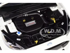 2016 Ford Focus RS Frozen White 1/18 Model Car By Autoart -SOLIDO Shop 72951 4 94043.1572632396.1280.1280