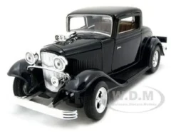 1932 Ford Coupe Black 1/24 Diecast Model Car By Motormax