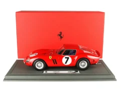 Ferrari 330 GTO #7 Mike Parkes - Lorenzo Bandini "24 Hours Of Le Mans" (1962) With DISPLAY CASE Limited Edition To 144 Pieces Worldwide 1/18 Model Car By BBR