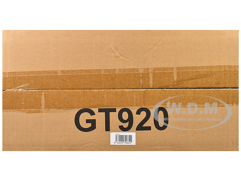 2014 Mercedes-Benz C63 AMG Red With Black Top 1/18 Model Car By GT Spirit 6 2014 Mercedes-Benz C63 AMG Red With Black Top 1/18 Model Car By GT Spirit - Image 6