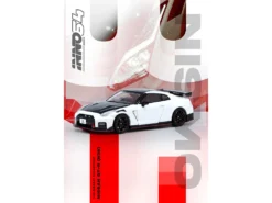 Nissan GT-R (R35) Nismo RHD (Right Hand Drive) White With Carbon Hood And Top 1/64 Diecast Model Car By Inno Models -SOLIDO Shop IN64 R35N WHI 4 19052.1747853453.1280.1280