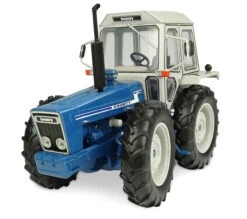 Ford County 1174 Tractor 1/32 Diecast Model By Universal Hobbies